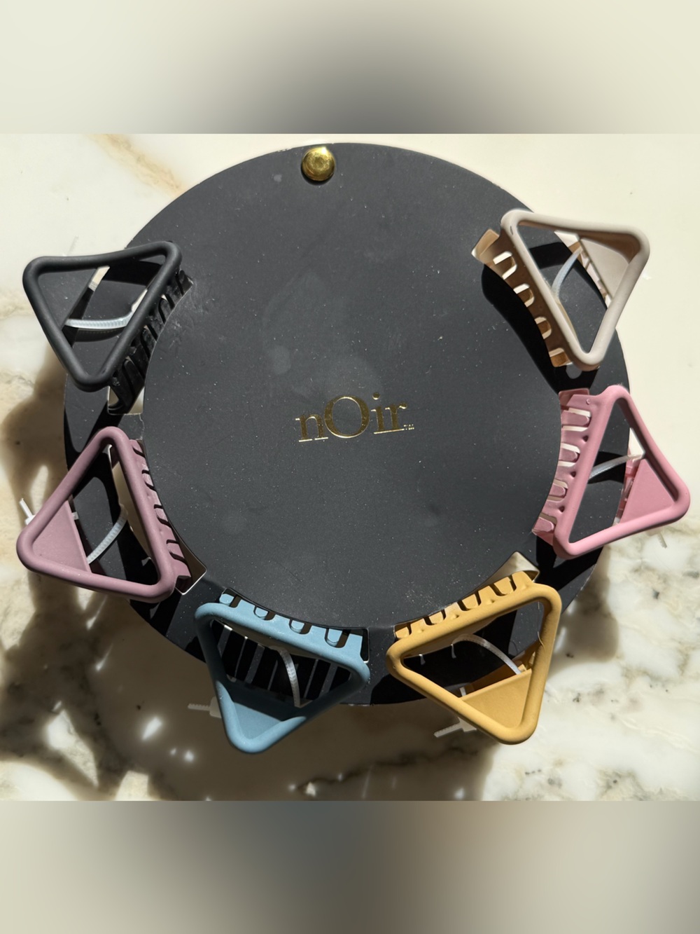 Noir NWT Set of 6 Matte Triangle Claw Hair Clips Neutral Pastel Colors